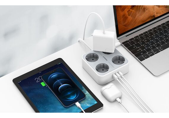 TESSAN PowerStrip TS-302