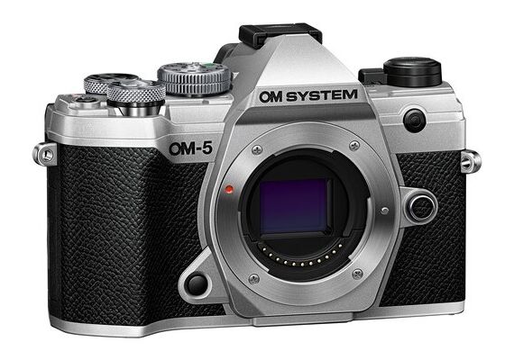 OM SYSTEM OM-5 (Prata) + M.Zuiko Digital ED 14-150mm f/4-5.6 II (Preto)