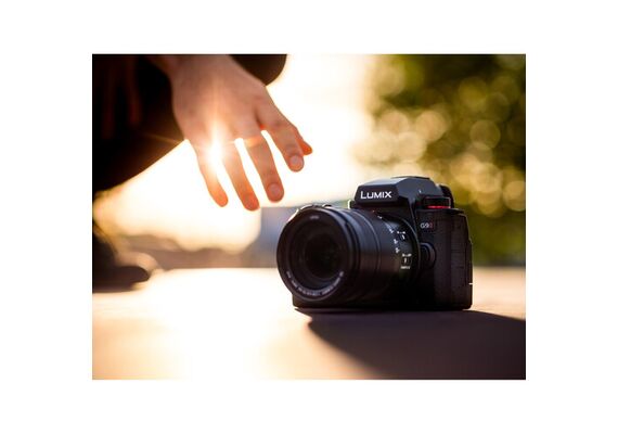 PANASONIC Lumix DC-G9 II + Lumix 12-60mm f/2.8-4
