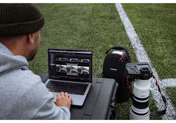 CANON EOS R1