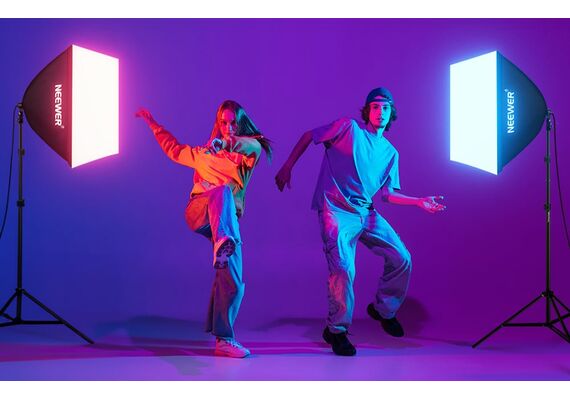NEEWER Kit Duplo Iluminação LED RGB 24W + Softboxes 50x70cm + Tripés - NK800