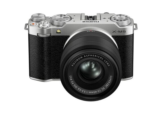 FUJIFILM X-M5 + XC 15-45mm f/3.5-5.6 OIS PZ - Prata