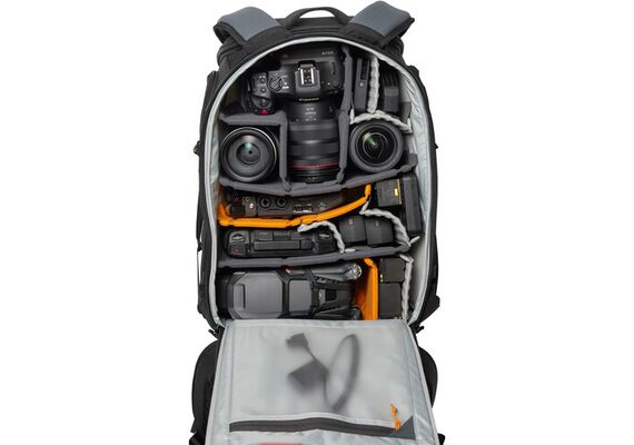 LOWEPRO Mochila ProTactic BP 450 AW III - Preto 28 L