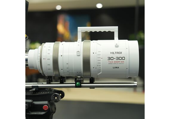 VILTROX Luna 30-300mm T4.0 10x Cine