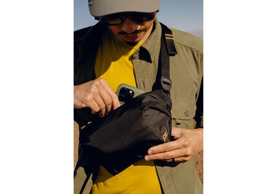 PEAK DESIGN Outdoor Sling 2L - Preto