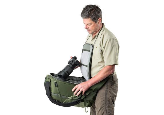 THINK TANK Mochila BackLight 26L - Verde
