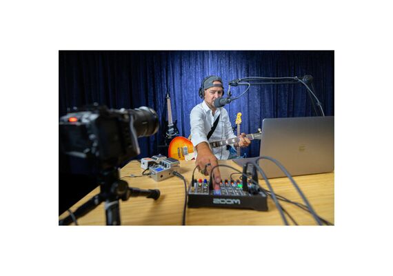 ZOOM LiveTrack L6