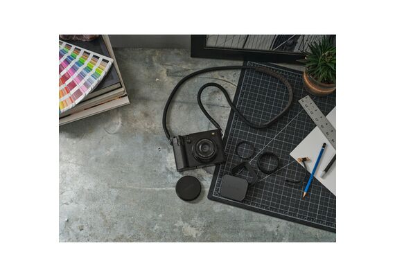 FUJIFILM GFX 100RF - Preto
