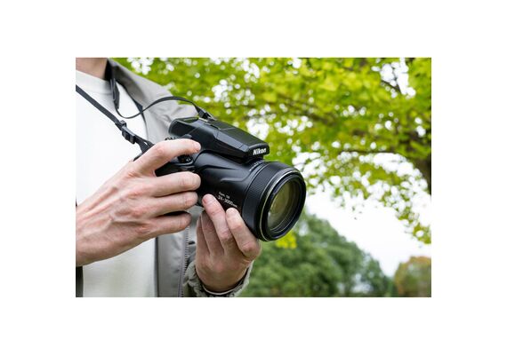 NIKON Coolpix P1100