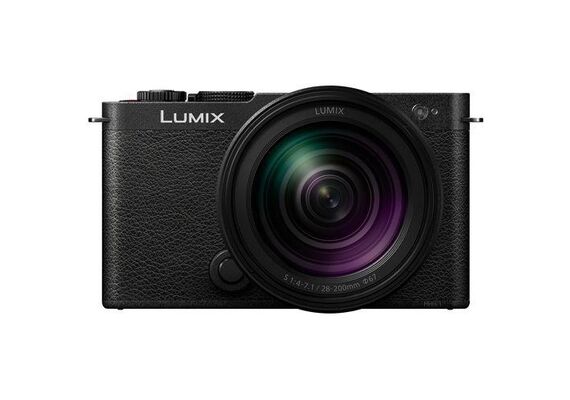PANASONIC LUMIX S9 + S 28-200mm f/4-7.1