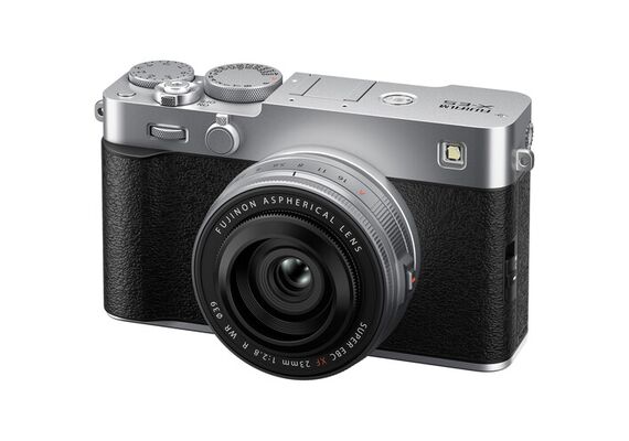 FUJIFILM X-E5 + Fujinon XF 23mm f/2.8 R WR (Prata)