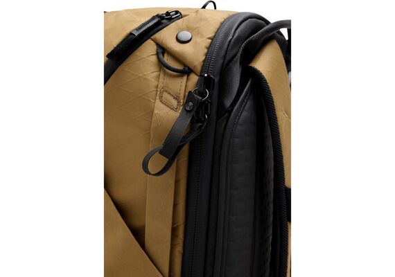 PEAK DESIGN Mochila TRAVEL BACKPACK 45L Coyote