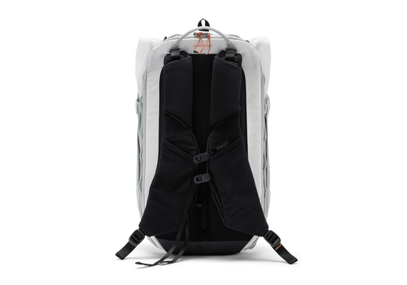 PEAK DESIGN Mochila OUTDOOR BACKPACK 25L -Cloud