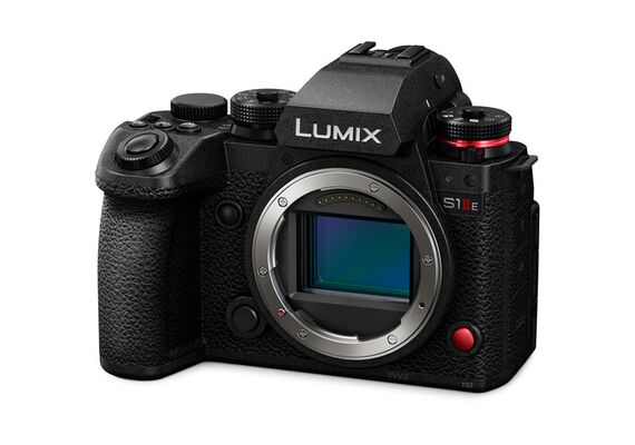 PANASONIC LUMIX S1 II E + S 24-105mm F/4 Macro O.I.S.