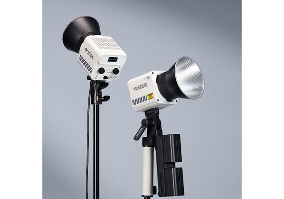 GODOX Iluminador LED ML60II Kit com Punho - Bi-color