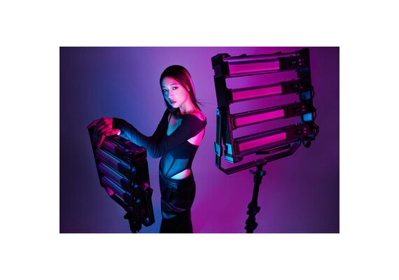 ZHIYUN Iluminador LED Cinepeer C100 RGB