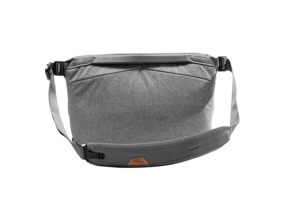 PEAK DESIGN Bolsa de Ombro Everyday Sling 3L V2 - AshPEAK DESIGN Bolsa de Ombro Everyday Sling 3L V2 - Ash