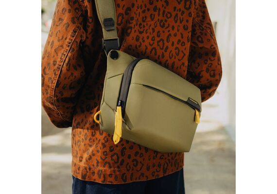 PEAK DESIGN Bolsa de Ombro Everyday Sling 3L V2 - Kelp