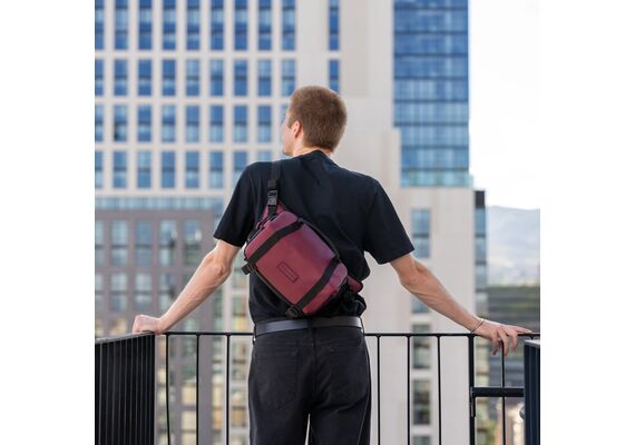 WANDRD Rogue Sling V2 6L - Rhone Burgundy