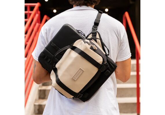 WANDRD Rogue Sling V2 6L - Yuma Tan
