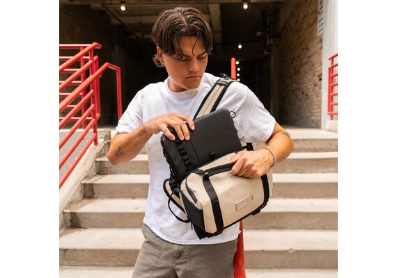 WANDRD Rogue Sling V2 6L - Yuma Tan