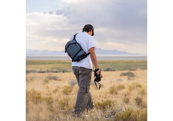 WANDRD Rogue Sling V2 9L - Aegian Blue