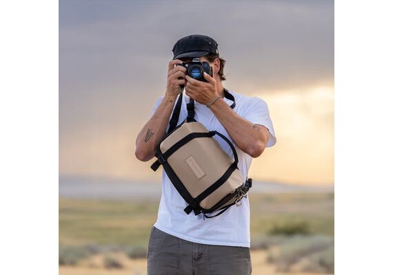 WANDRD Rogue Sling V2 9L - Yuma Tan