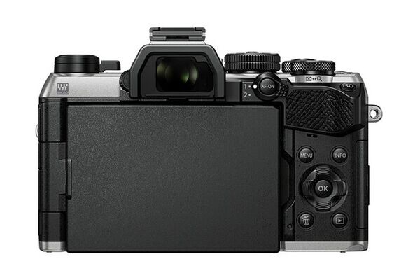 OM SYSTEM OM-5 Mark II + 12-40mm f/2.8 PRO - Prata