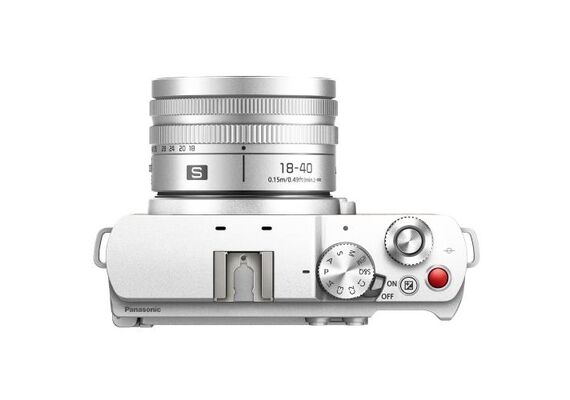 PANASONIC LUMIX S9 - Corpo (Smokey White) + S 18-40 mm f/4.5-6.3