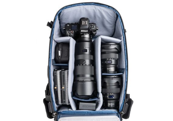 THINKTANK Mochila DarkLight 20L Black