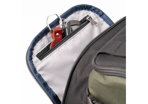 THINKTANK Mochila DarkLight 14L - Verde