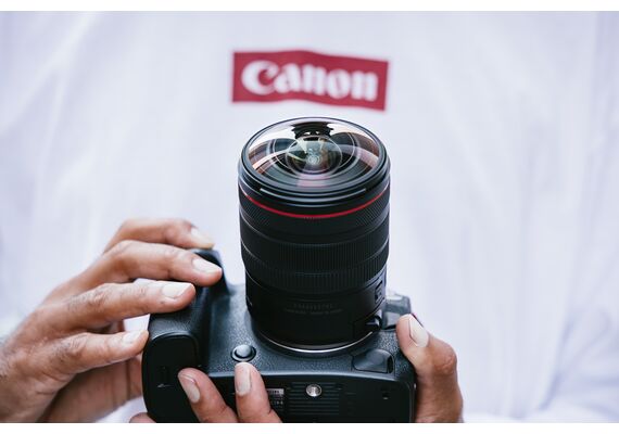 CANON RF 7-14mm f/2.8-3.5L Fisheye STM