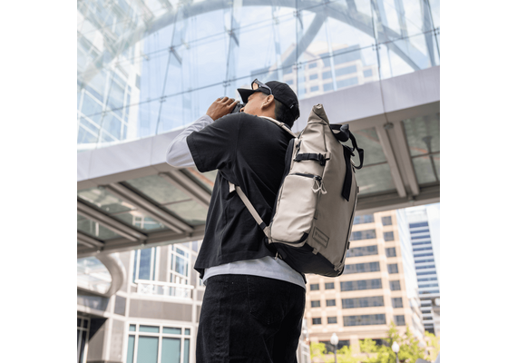 WANDRD Mochila de Viagem + Bolsa Organizadora PRVKE 31L - Yuma Tan