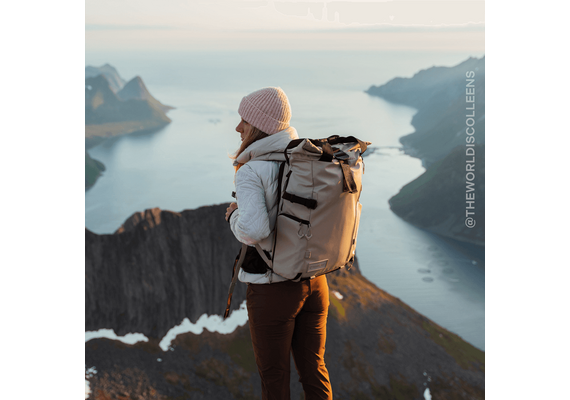 WANDRD Mochila de Viagem + Bolsa Organizadora PRVKE 31L - Yuma Tan