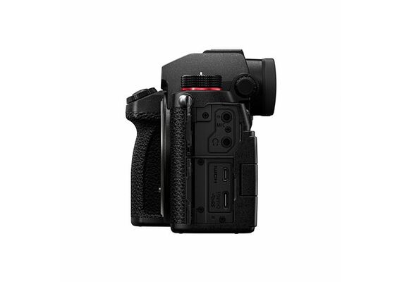 PANASONIC Lumix DC-S5 + 20-60mm f/3.5-5.6